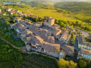 Rome to Tuscany in one day: train or private driver? An honest traveler's guide