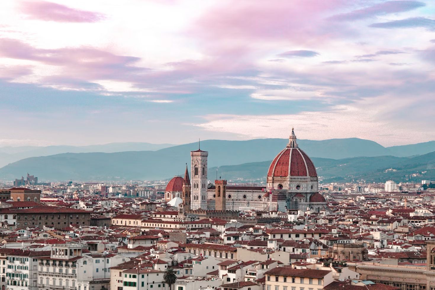 Rome to Tuscany in one day: train or private driver? An honest traveler's guide